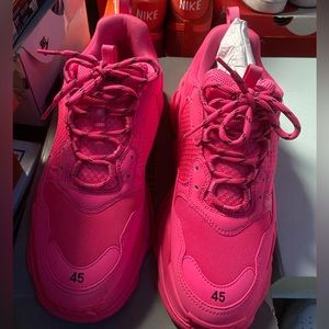 Triple S Sneaker Men’s Sz-12 in dark pink technical material